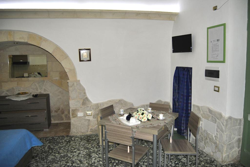 La Casetta Oria  Buitenkant foto